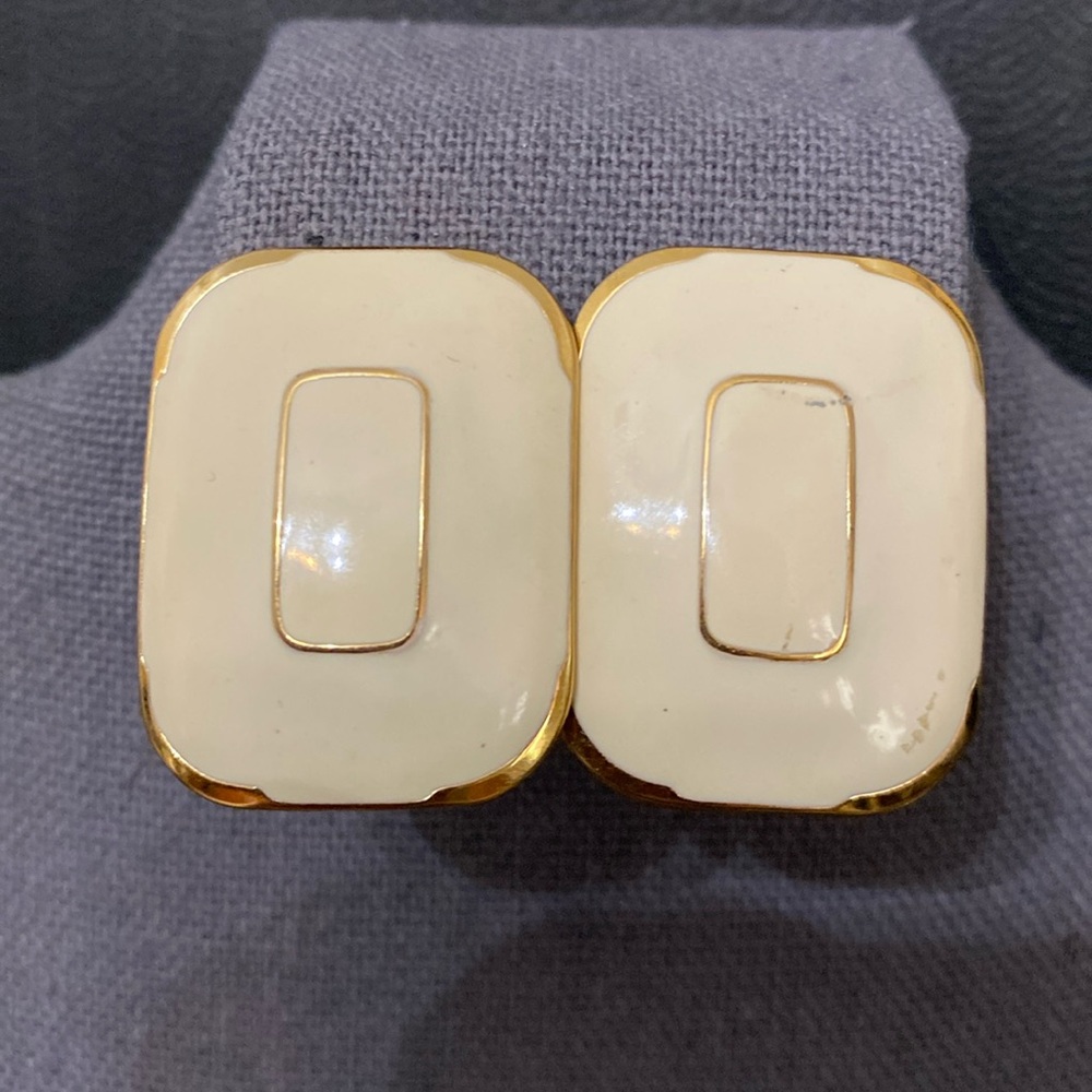 Vintage 80’s Gold tone square with cream enamel pierced Earrings